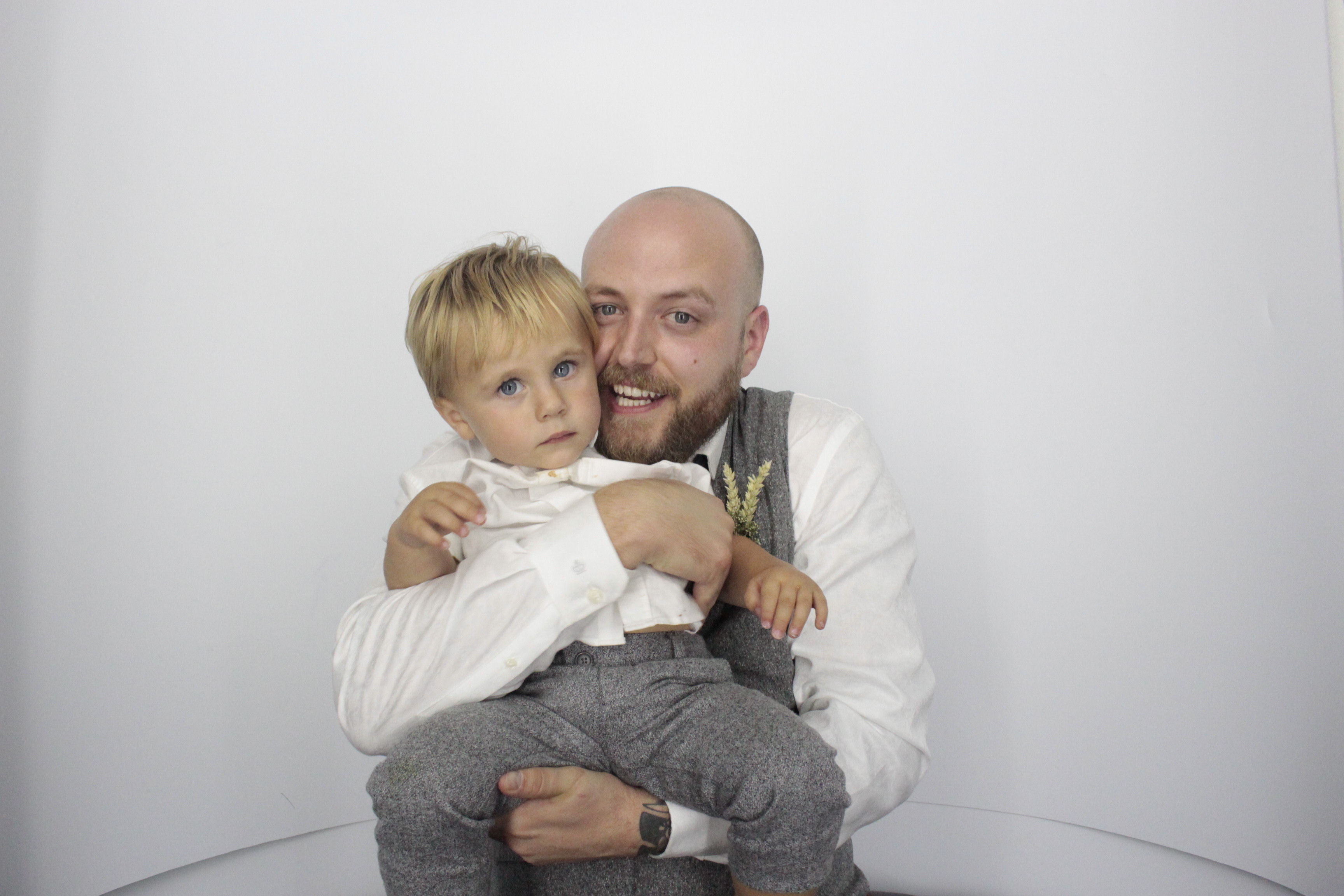 Ollie & Amy's Wedding | View more photos from the event at gallery.myphotoboothexperience.co.uk/u/MyPhotoBoothExperienceLtd/Ollie-Amys-Wedding